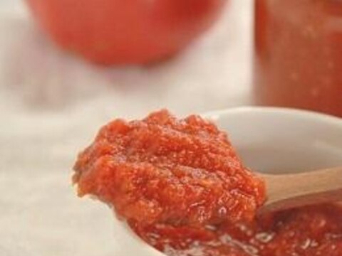 完熟トマトで、トマトケチャップ【調味料】